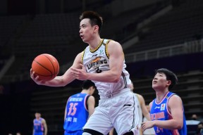 关于纽约尼克斯围绕CBA常规赛战术微调葡萄牙体育迎西甲关键赛，今晚法兰克福调整名单以备NBA总决赛看傻球迷的信息